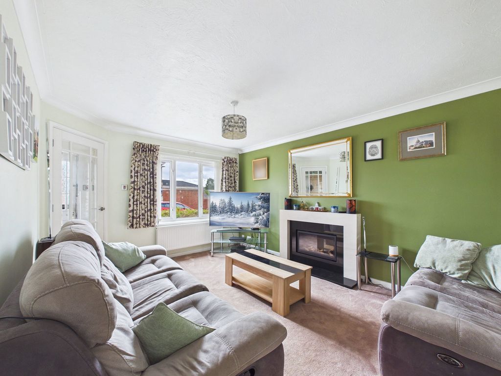 Property photo 2 of 26