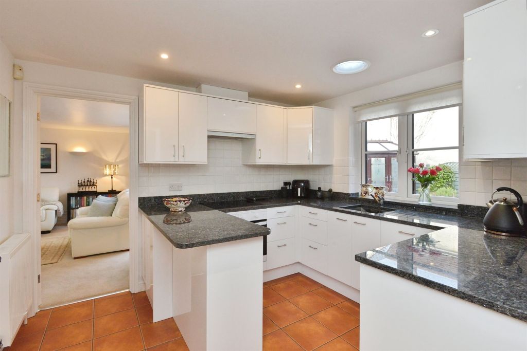 Property photo 3 of 19