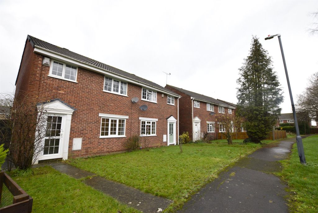 Property photo 1 of 10 Front