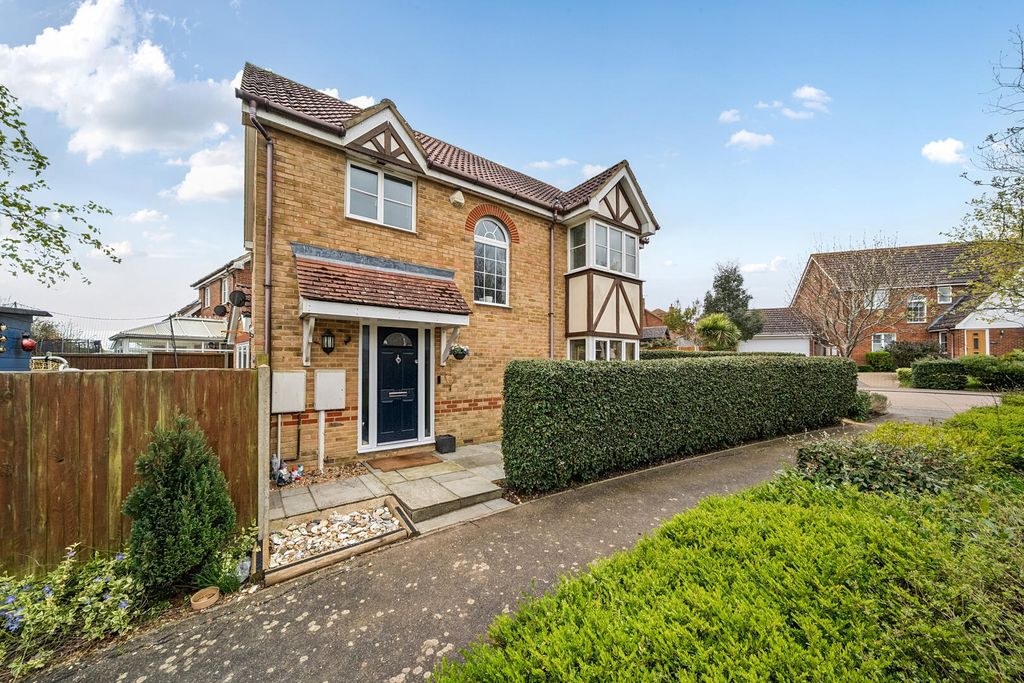 Property photo 1 of 24 Front (Exterior)