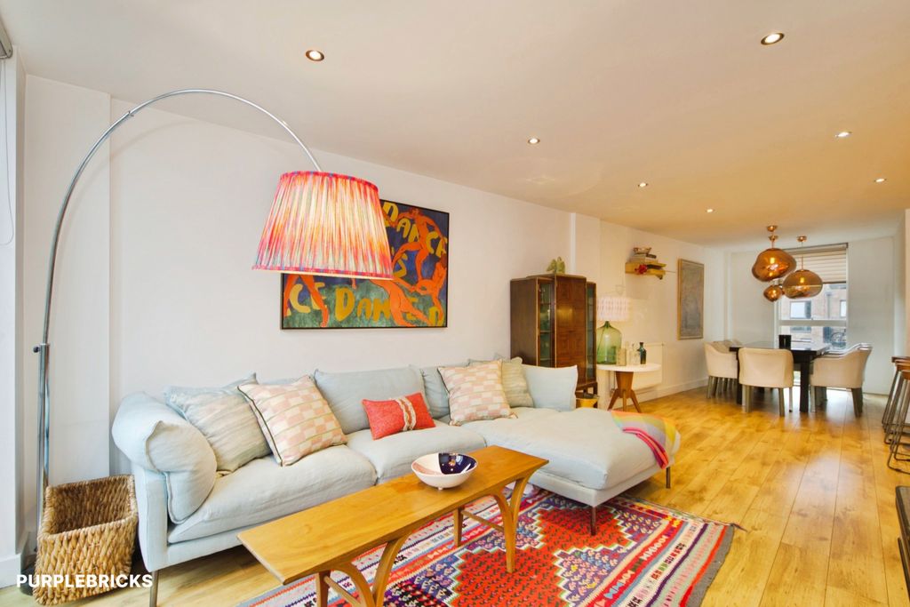 Property photo 1 of 37 Open Plan Living