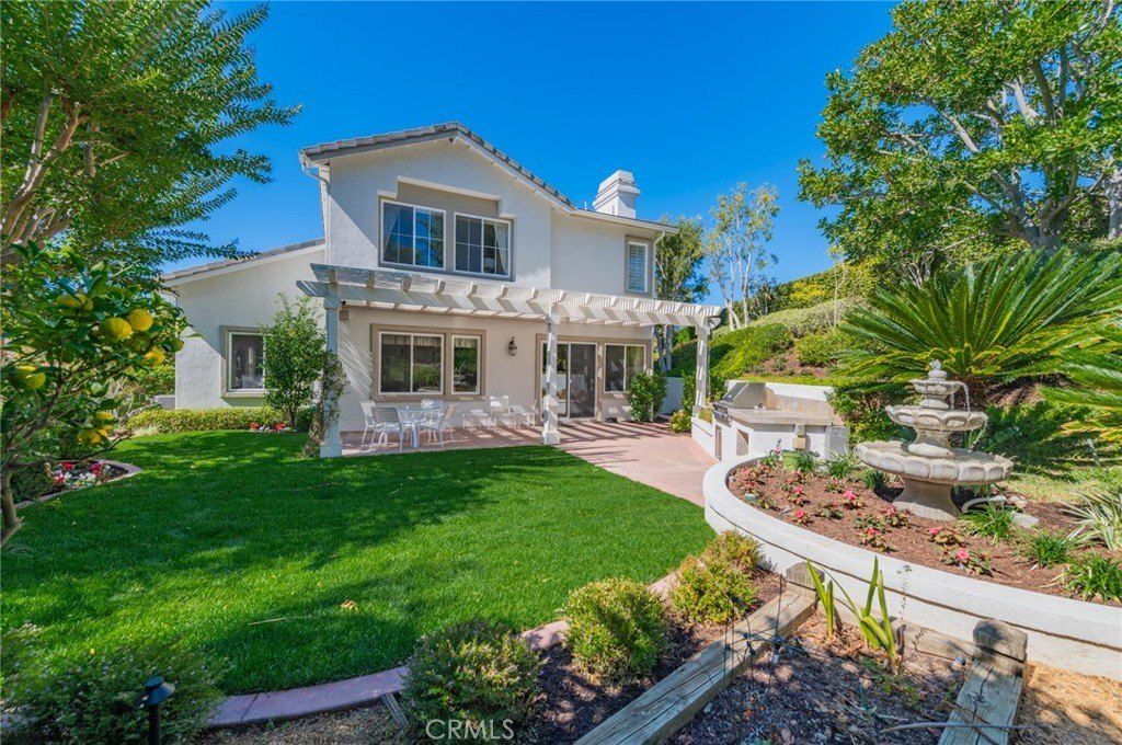 Property photo 3 of 28