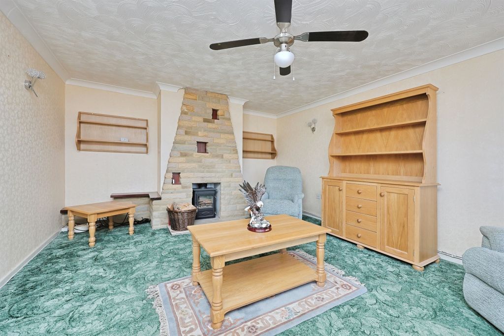 Property photo 3 of 21
