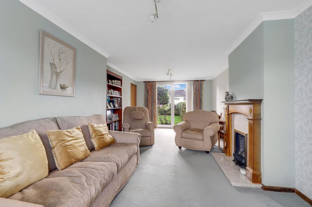 Property photo 3 of 19