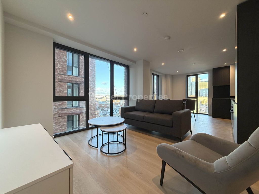 Property photo 2 of 46