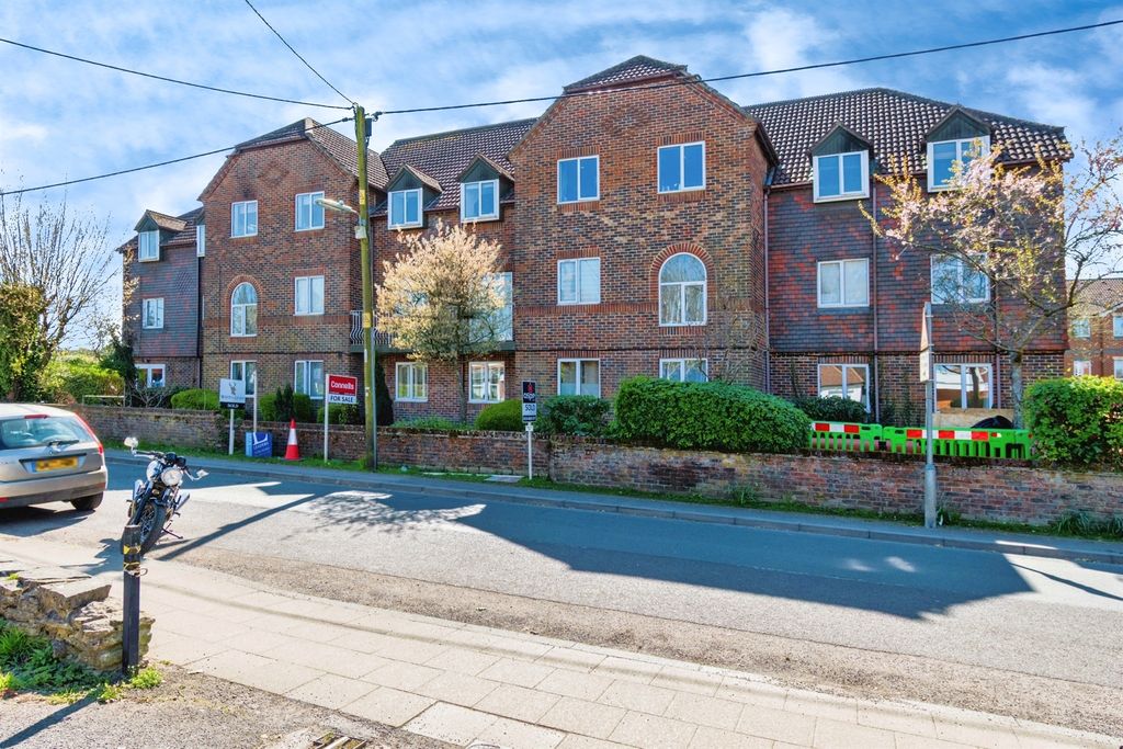 Property photo 3 of 9