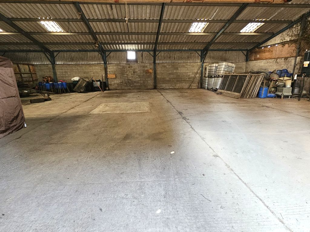 Property photo 2 of 4