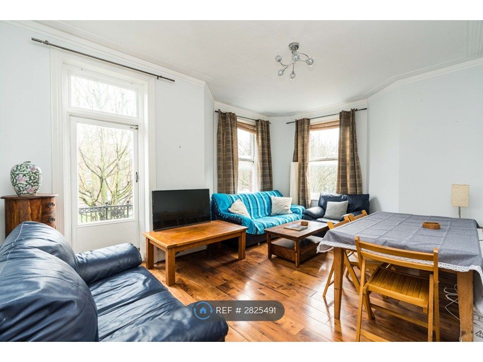 Property photo 2 of 16 Dual Aspect Living/Diner