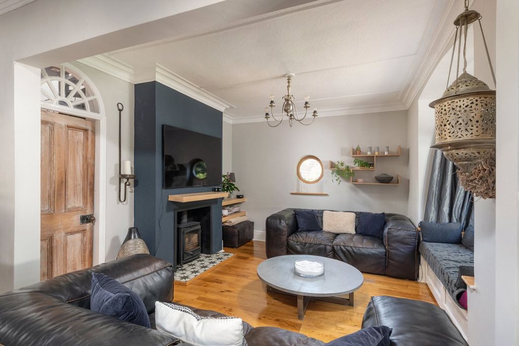 Property photo 3 of 19 Picture No. 01