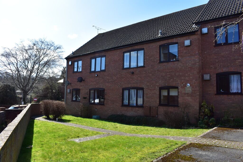 Property photo 1 of 7 Front External