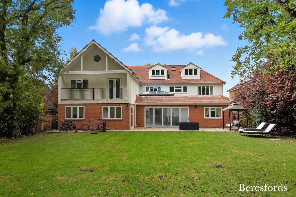 Property photo 1 of 36 Picture No. 51