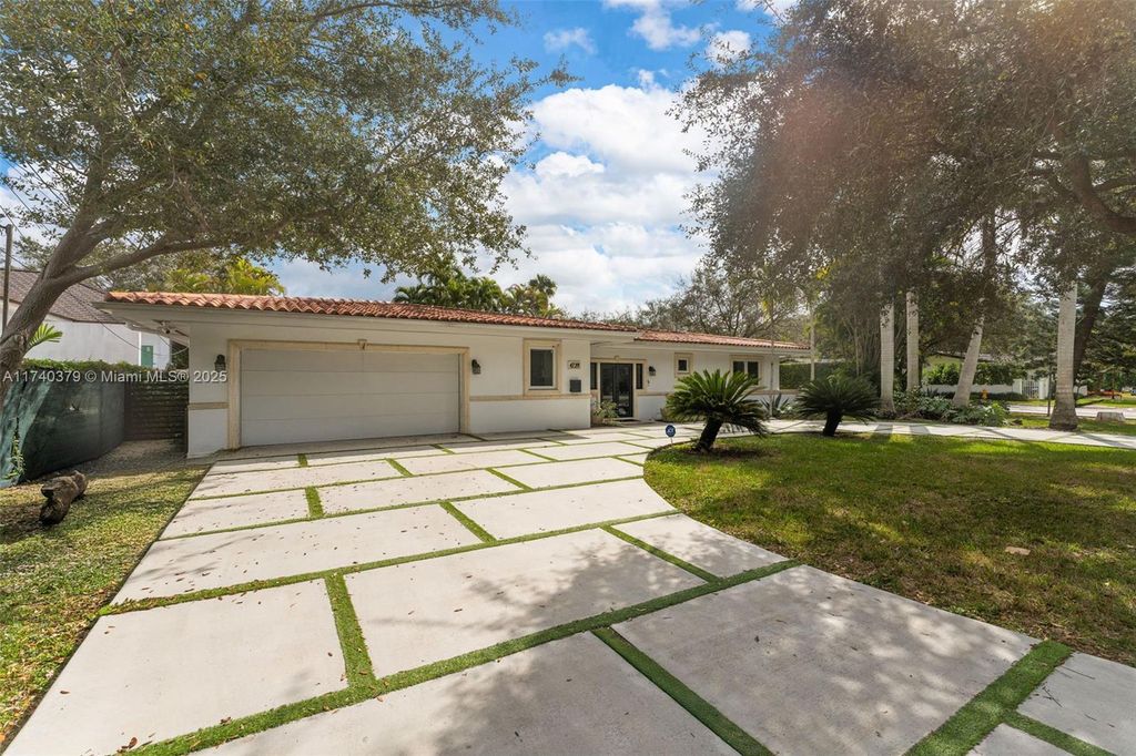 Property photo 1 of 48
