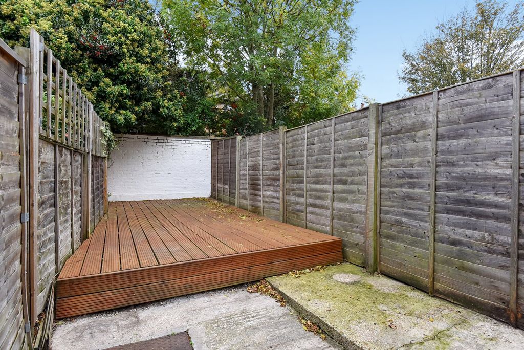 Property photo 3 of 7 Picture No. 16