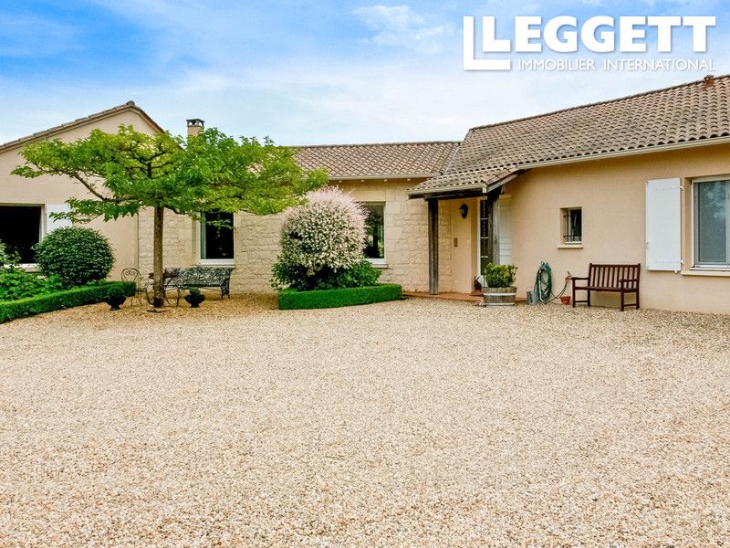 Property photo 2 of 10