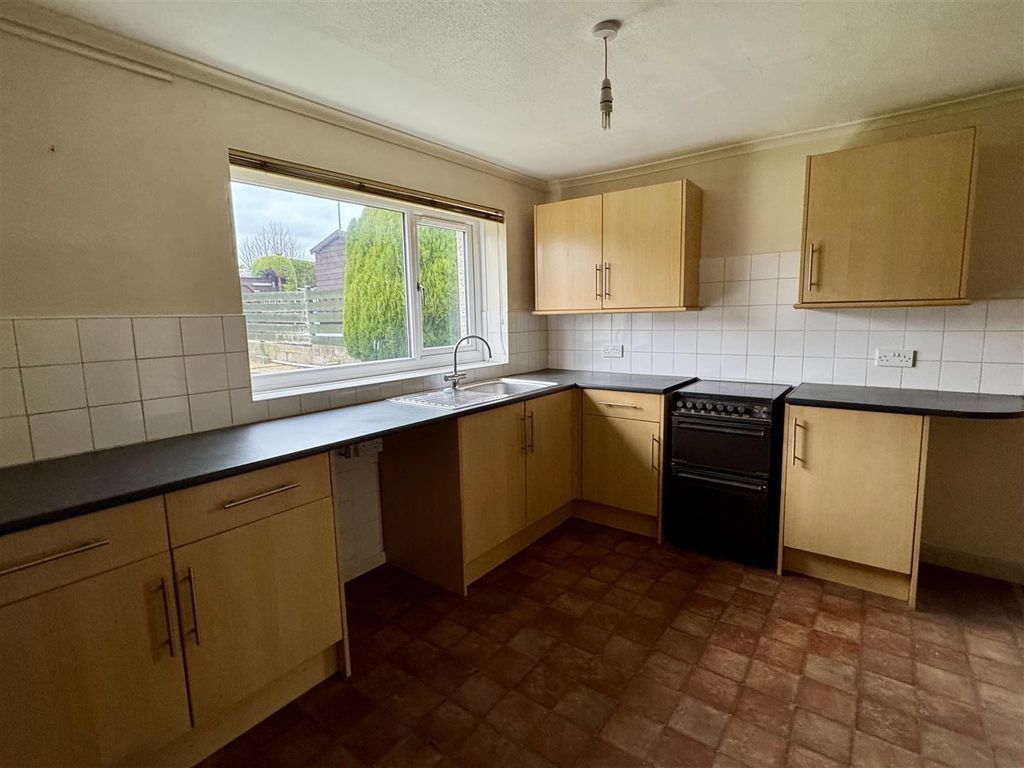 Property photo 2 of 22 Kitchen Dining Room