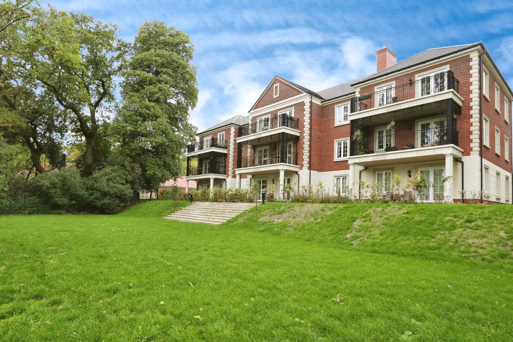 Property photo 2 of 15