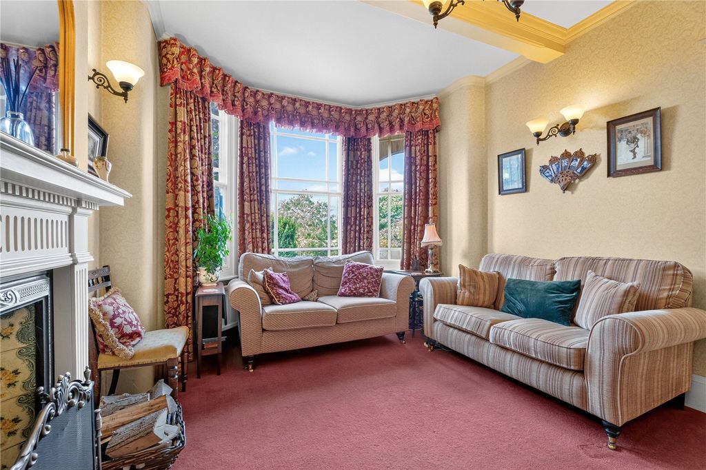 Property photo 3 of 25 Picture No. 53
