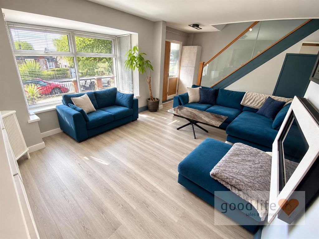 Property photo 3 of 13 20260924_182421347_Ios47 Bedale Crescent.Jpg