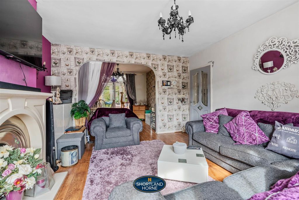 Property photo 3 of 24 17 Cheriton Close (22 Of 27).Jpg