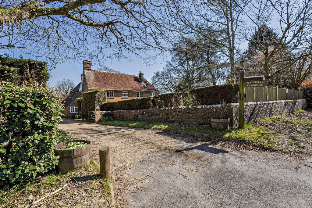 Property photo 1 of 9 West Street Farmhous
