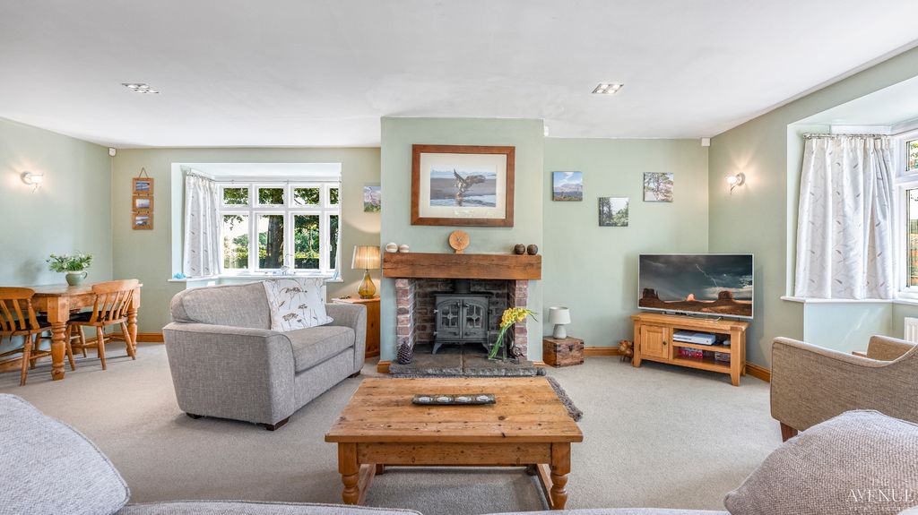 Property photo 2 of 39 5306623