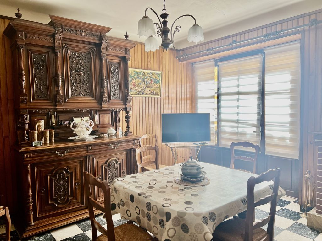 Property photo 3 of 8