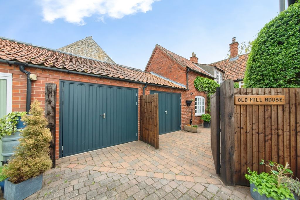 Property photo 2 of 17 Pbox-Img.Jpg