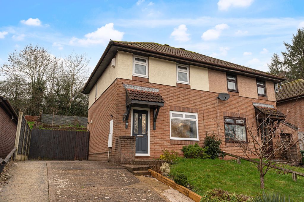 Property photo 1 of 20