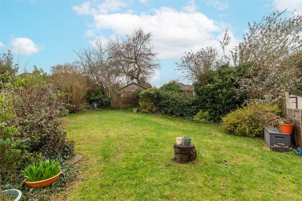 Property photo 2 of 13 Picture No. 16