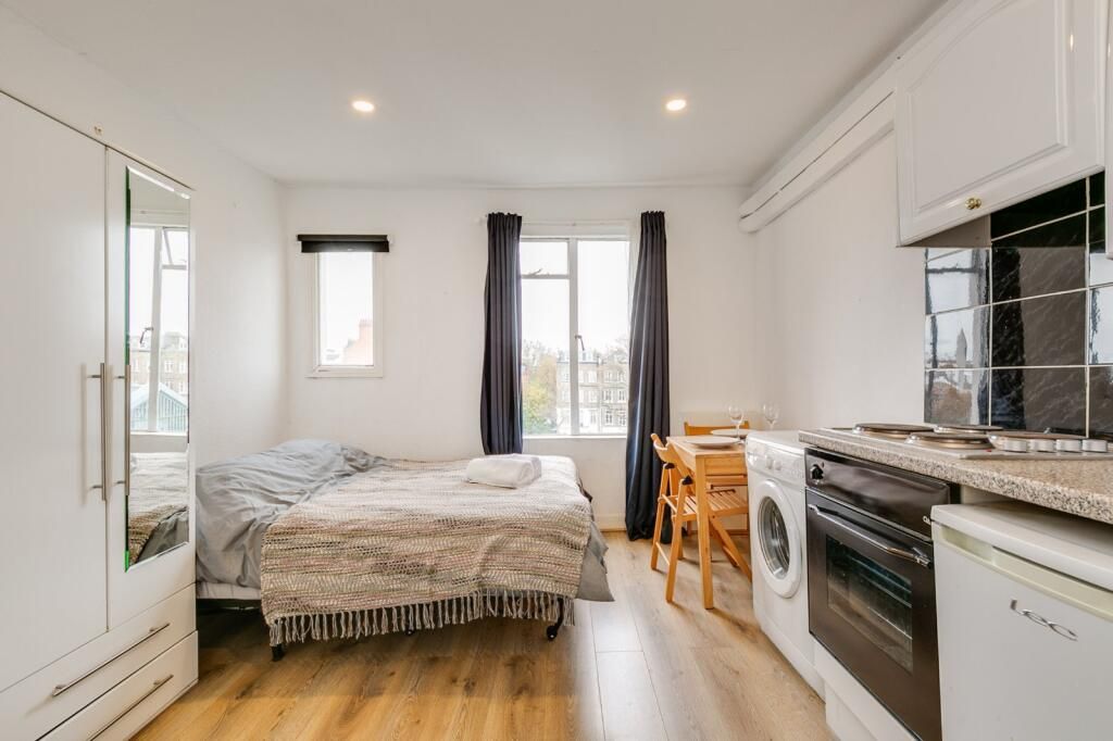 Property photo 3 of 25