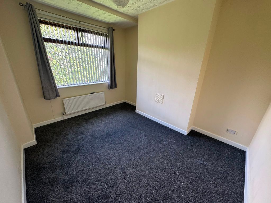 Property photo 3 of 8 Bedroom 1