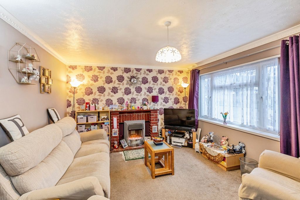 Property photo 2 of 20 Pbox-Img.Jpg