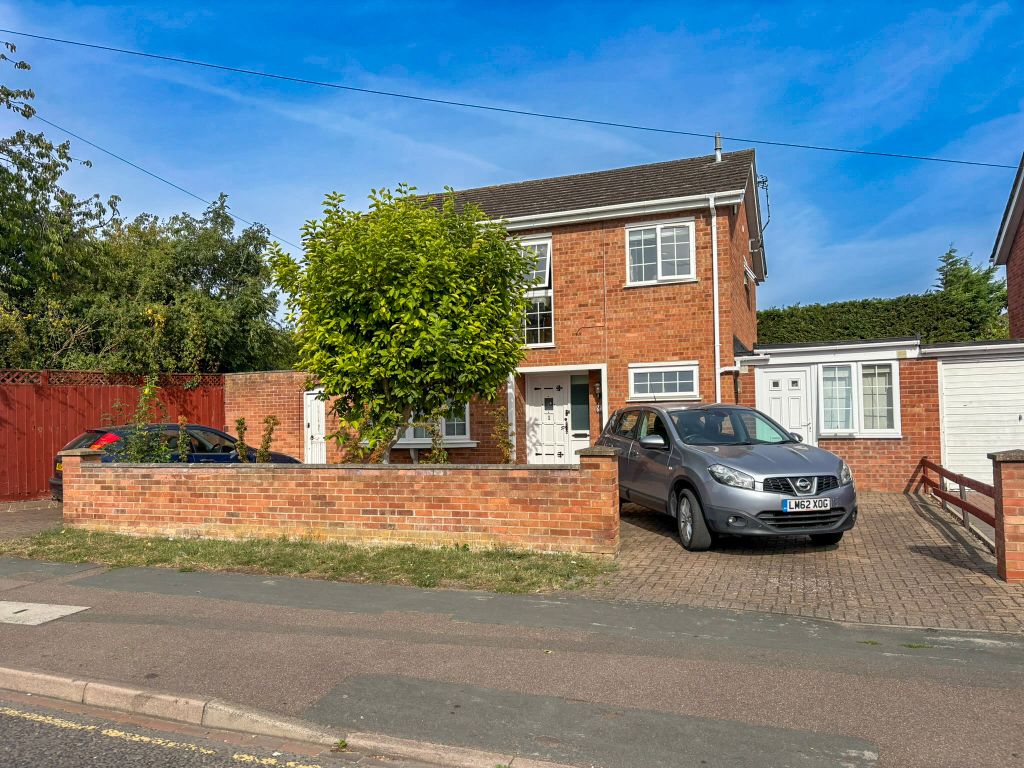 Property photo 1 of 11 Front