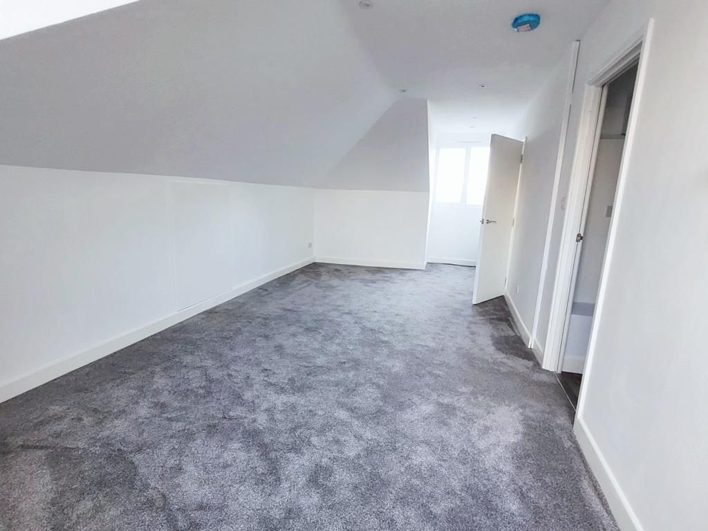 Property photo 2 of 3