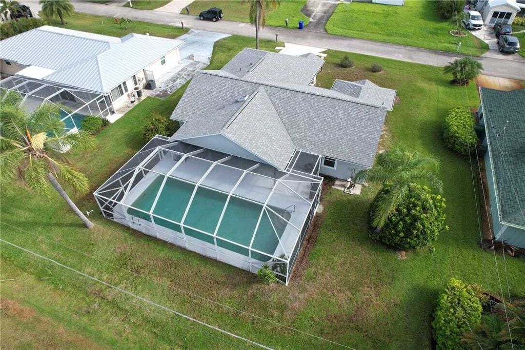 Property photo 1 of 29