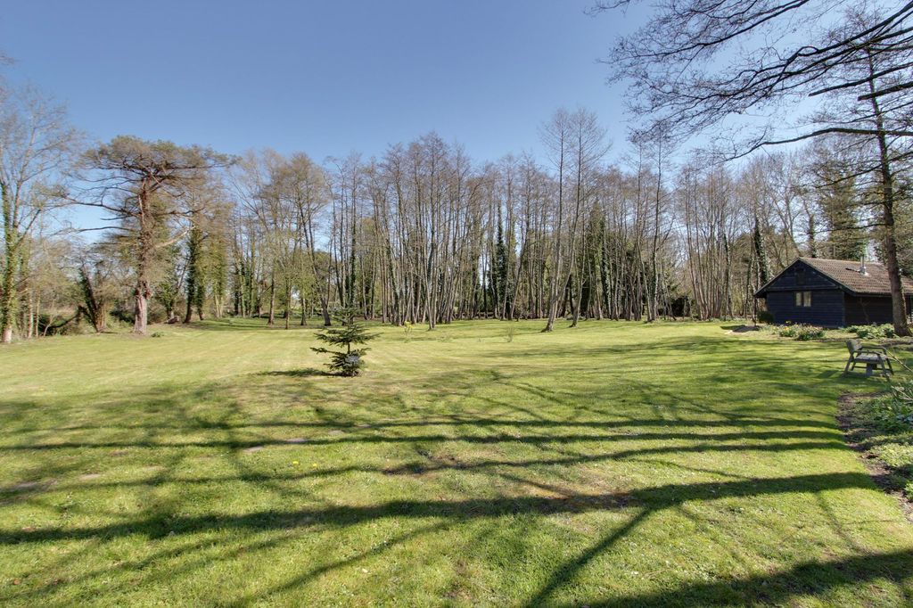 Property photo 3 of 47