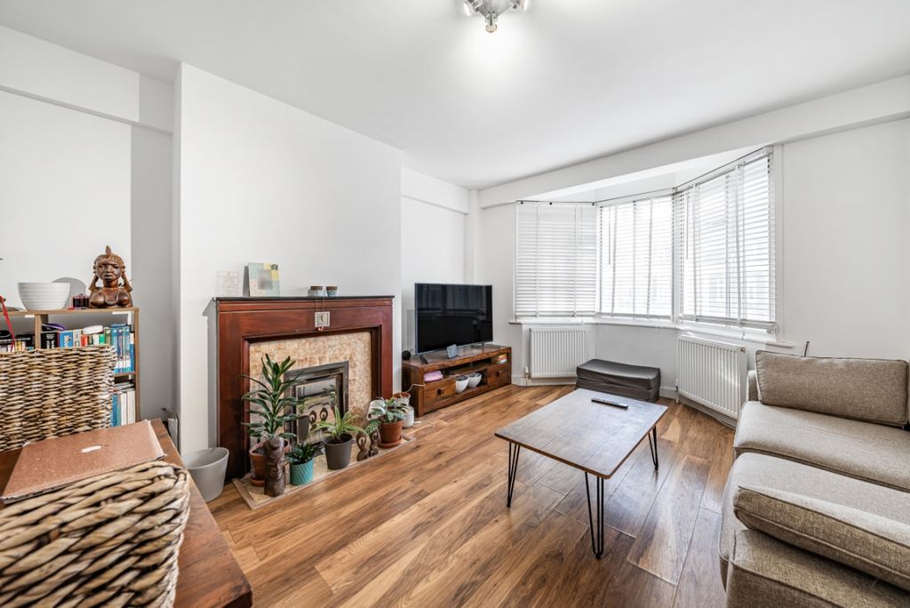 Property photo 1 of 6 1089041 (1)
