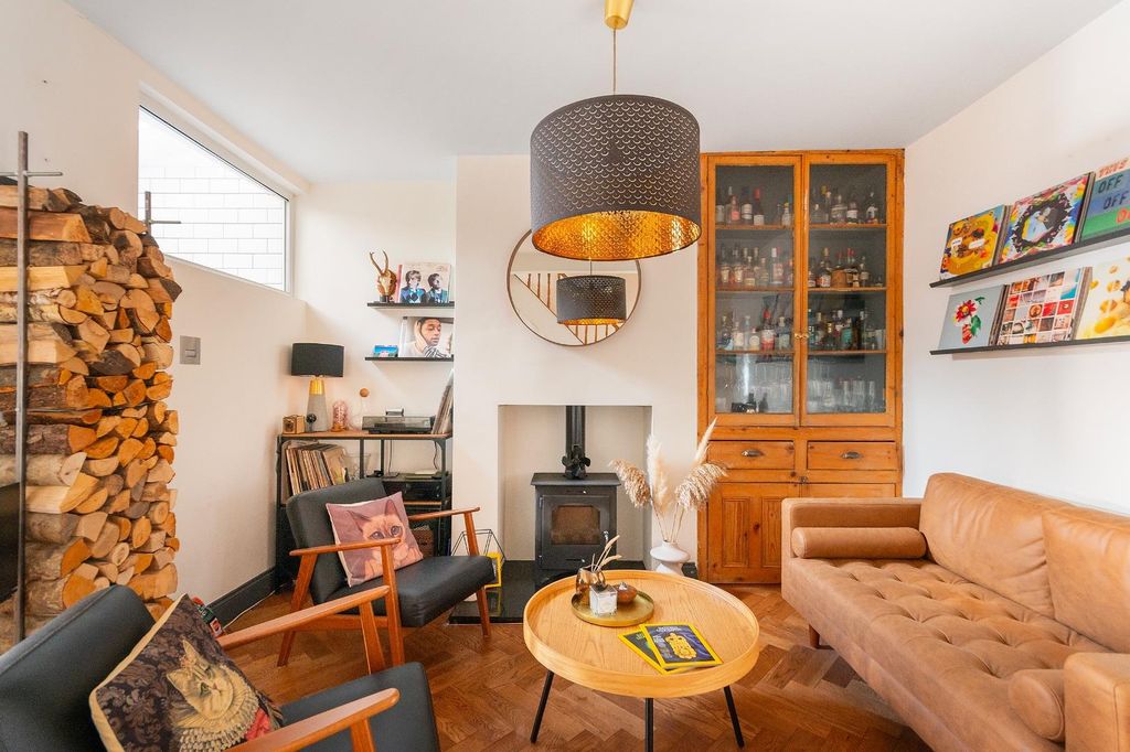 Property photo 3 of 43 5E3Rse - Sitting Room C.Jpg