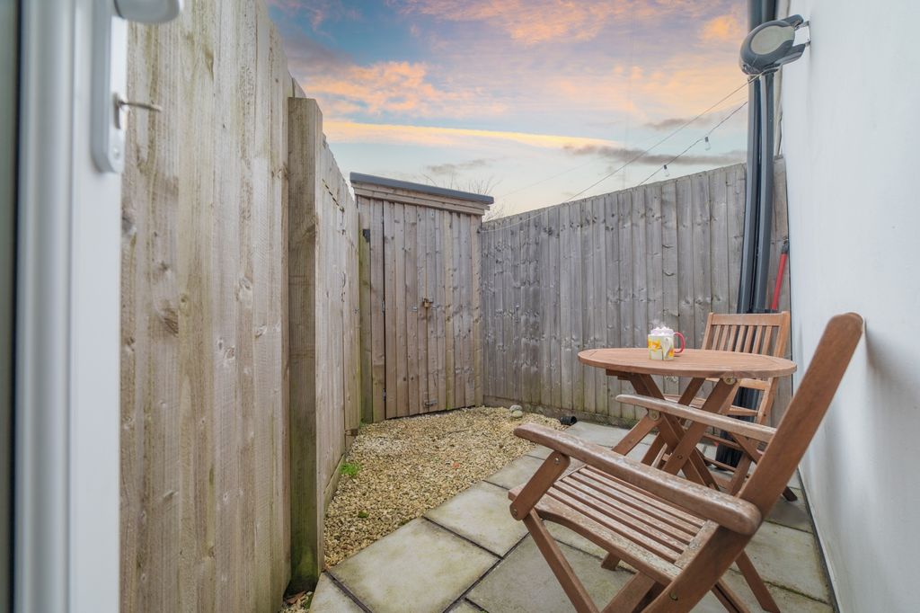 Additional image 14 of 2 bed end terrace house for saleFairfield Avenue, Canton CF5