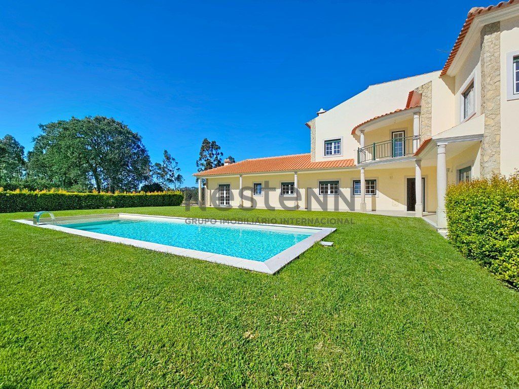 Property photo 1 of 48 Five-Bedroom Dwelling With Pool In Caldas Da Rainha