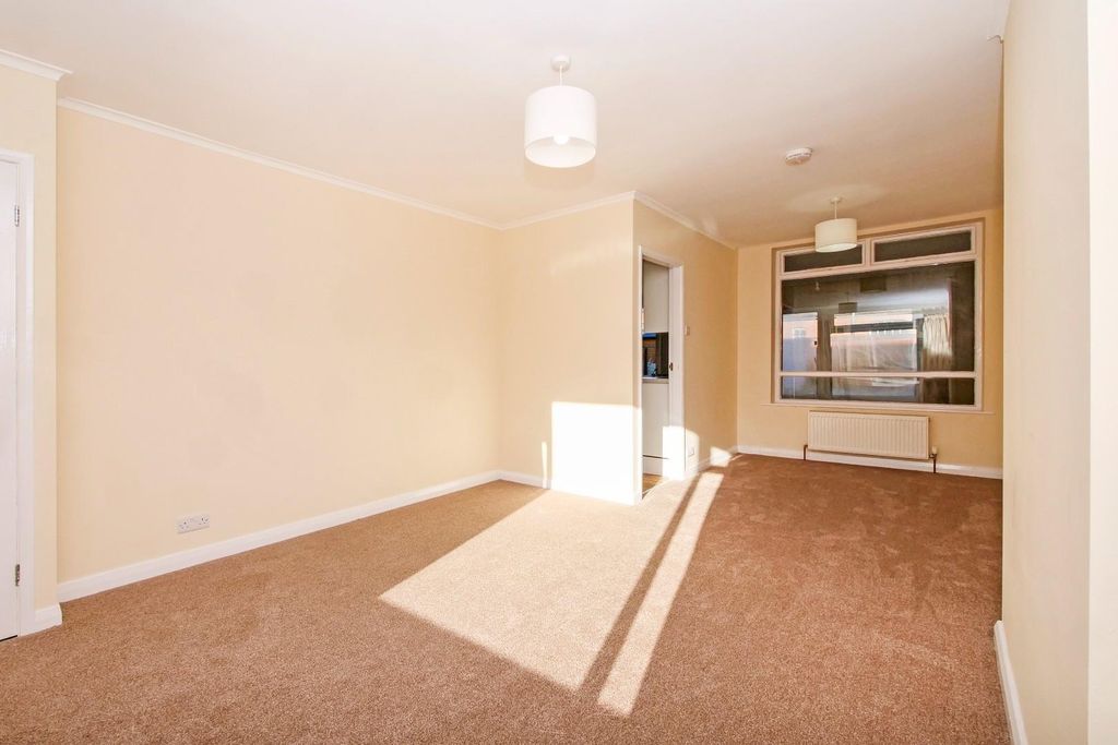 Property photo 3 of 15 Pnmb0601.Jpg