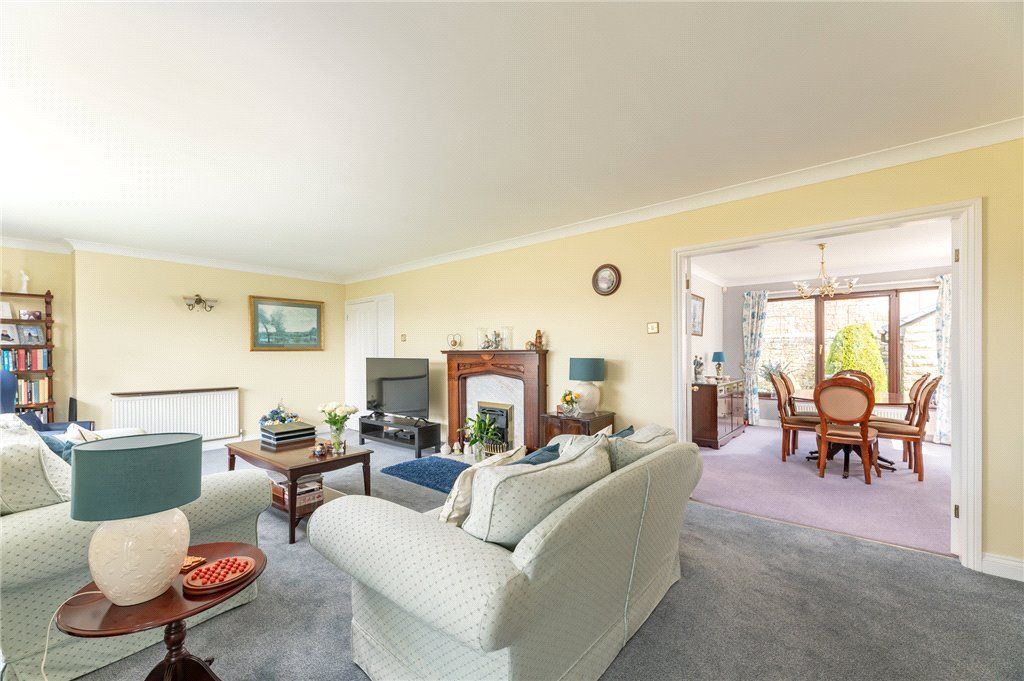 Property photo 3 of 38 Living Room