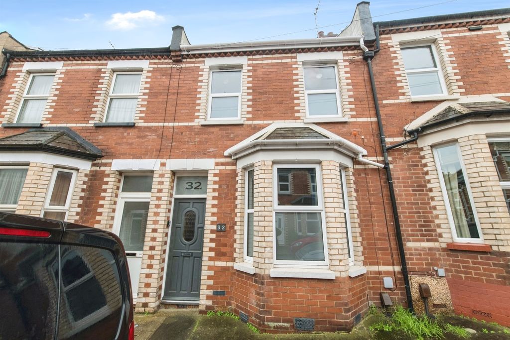 Property photo 1 of 17 Front