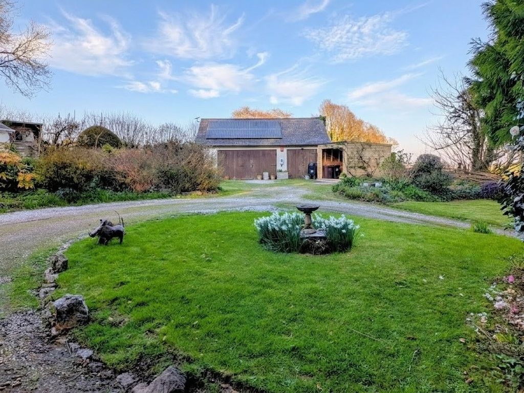 Property photo 3 of 19