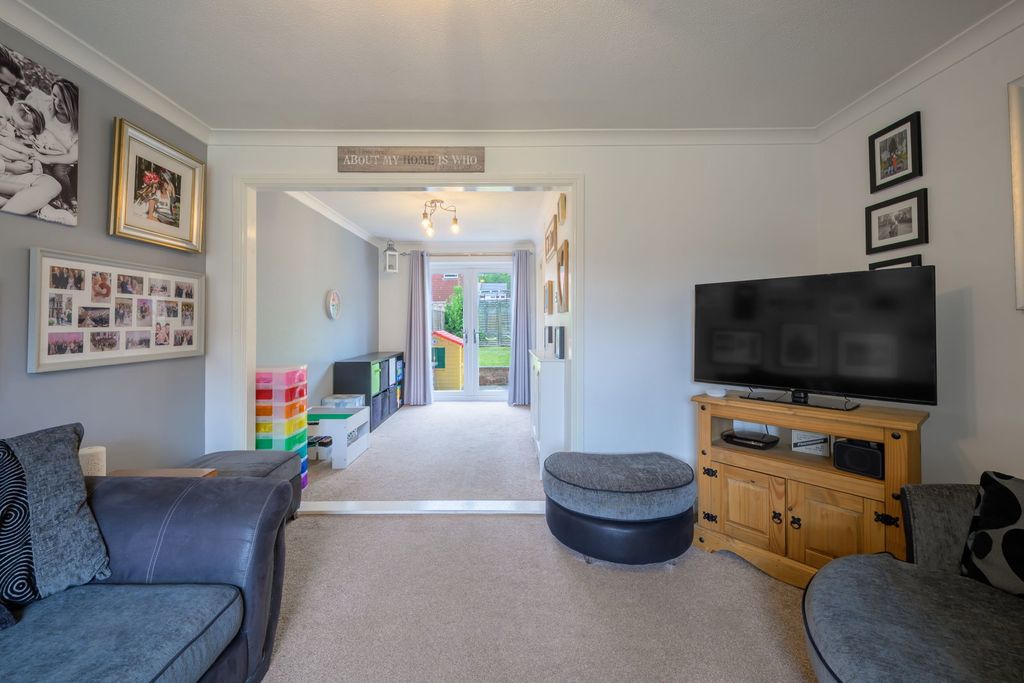 Property photo 3 of 30