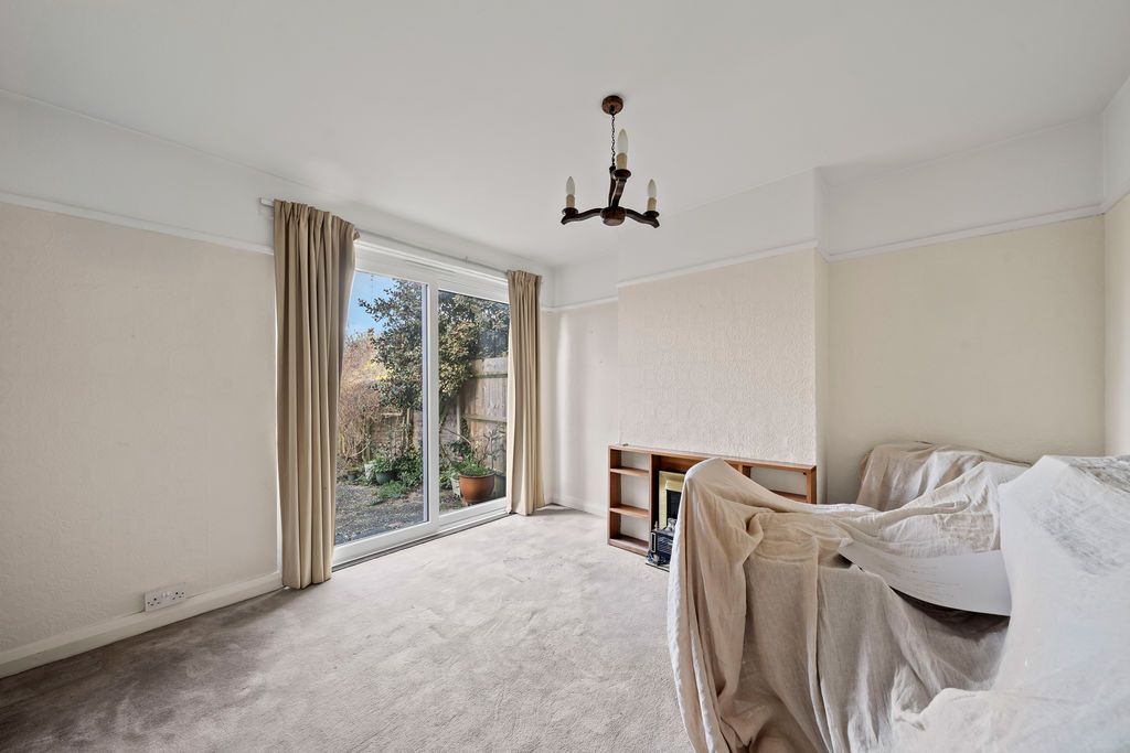 Property photo 3 of 14 Photo 9