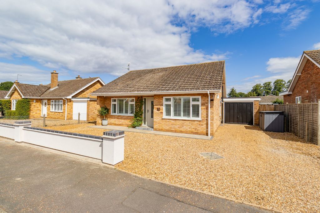 Property photo 2 of 33 5251995