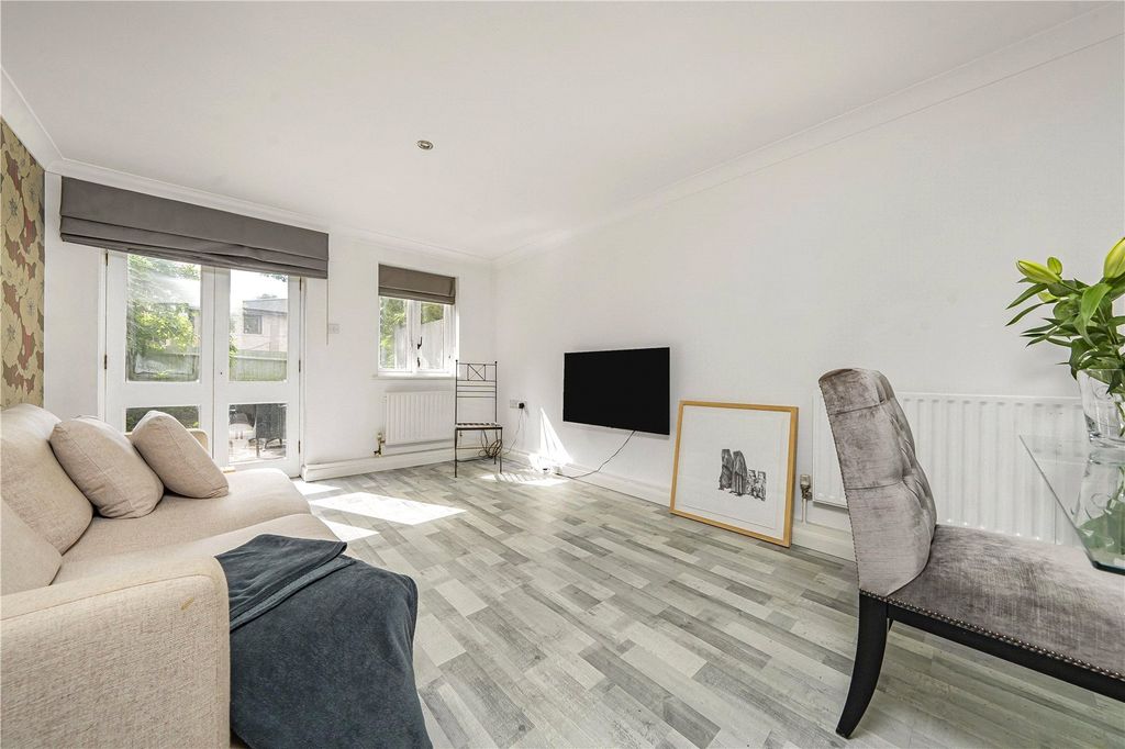 Property photo 1 of 13 Picture No. 01