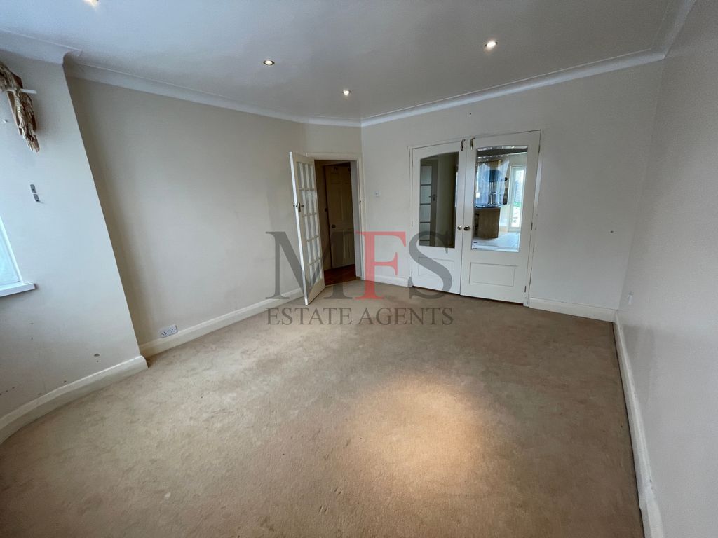 Property photo 3 of 30 Photo 3