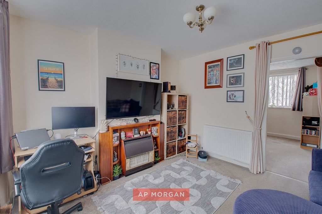 Property photo 3 of 11 Picture No. 13